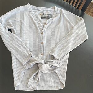 Gray Button-Up light weight Shirt